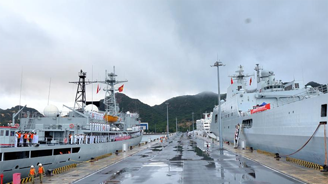 中國(guó)海軍989編隊(duì)抵達(dá)越南進(jìn)行友好訪問